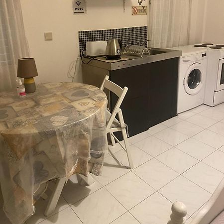 Paphos Elena'S Guest House A מראה חיצוני תמונה